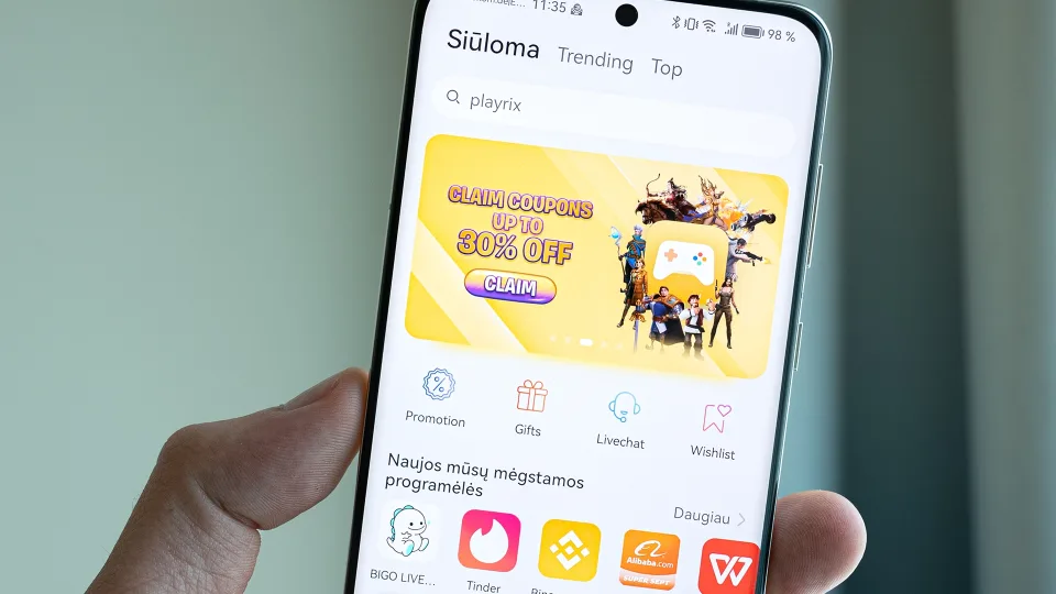 „Huawei“ telefonų savininkai gali lengviau atsikvėpti: bendrovės atstovai pateikė patikslinimą dėl „Android“ programėlių palaikymo