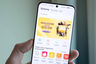 „Huawei“ telefonų savininkai gali lengviau atsikvėpti: bendrovės atstovai pateikė patikslinimą dėl „Android“ programėlių palaikymo