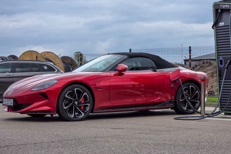 „MG Cyberster“ elektrinio rodsterio apžvalga: stilingas žvėriukas smagioms ir vasariškoms kelionėms