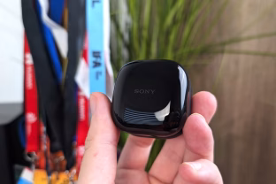 „Sony LinkBuds Fit“ belaidžių ausinukų apžvalga: japonų bandymas paversti jus pasaulio čempionais, tačiau tai turi ir trūkumų
