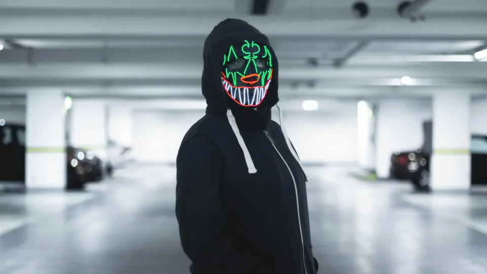 „Android“ pavojuje: kenkėjiška programa pavertė milijonus telefonų nematomais ginklais