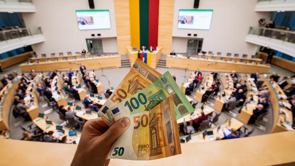 Atsisveikinimas su grynaisiais pinigais: jūsų finansai netrukus atsidurs visiškoje kontrolėje