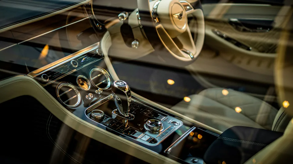 Prabangaus elektromobilio paklausa sprogo: šis modelis dingo greičiau nei gamintojai suspėjo reaguoti