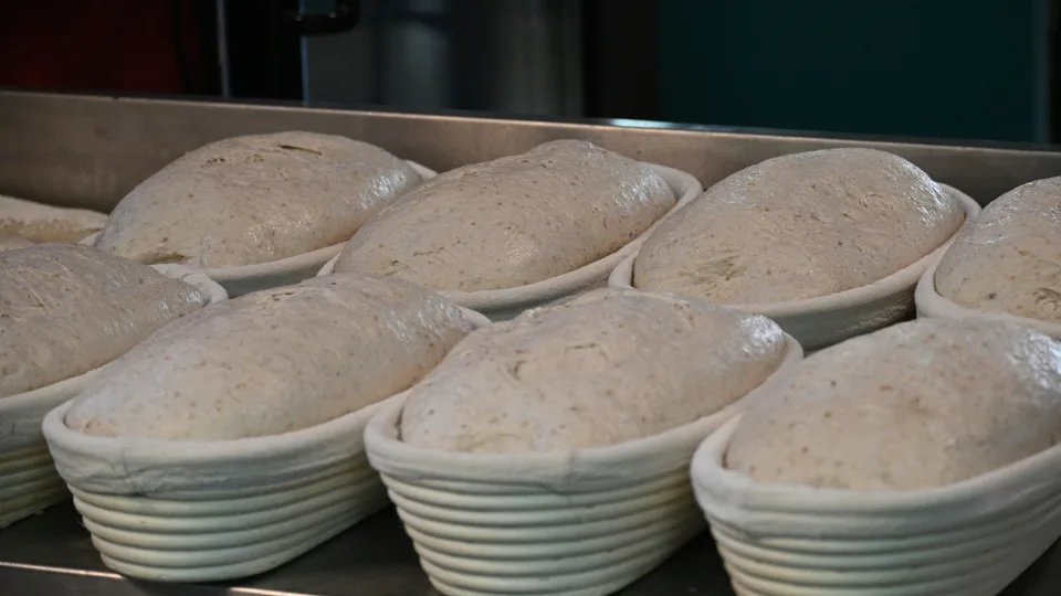 Be kvietinių miltų, bet su skoniu: duona, kuri nustebina savo purumu ir lengvumu