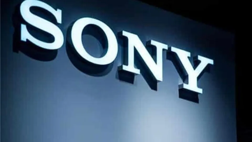 „Sony“ smogia gerbėjams: uždarymas kelia daugiau klausimų nei atsakymų
