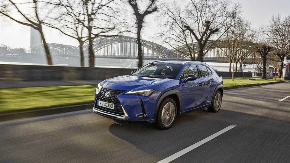 Šie brangūs automobiliai tampa vairuotojų košmaru: atskleidė, kurie modeliai labiausiai nuvylė pirkėjus