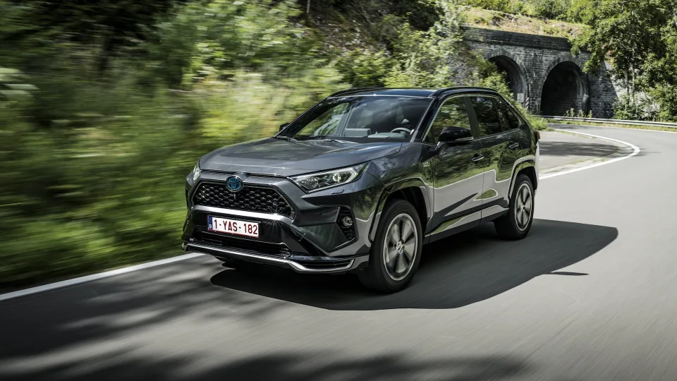 Jeigu renkatės naują automobilį – šią informaciją būtina žinoti jau dabar, ekspertas pasakė, kokį automobilį turėtumėte pirkti