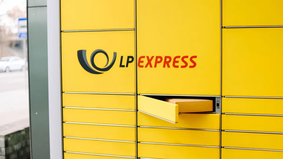 Lietuvos paštas tarptautiniu mastu įvertintas už savo sprendimus aplinkosaugos ir inovacijų srityse: prestižiniuose apdovanojimuose pelnė apdovanojimus dviejose kategorijose