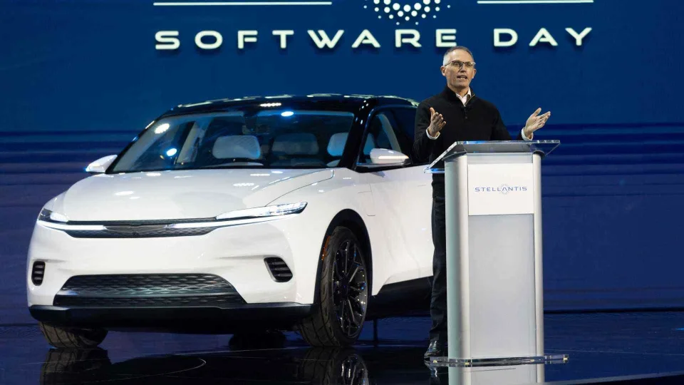 „Stellantis“ fiksuoja fantastiškus rezultatus Europos automobilių rinkoje: auga visų transporto priemonių pardavimai, išaugo ir bendrovės rinkos dalis