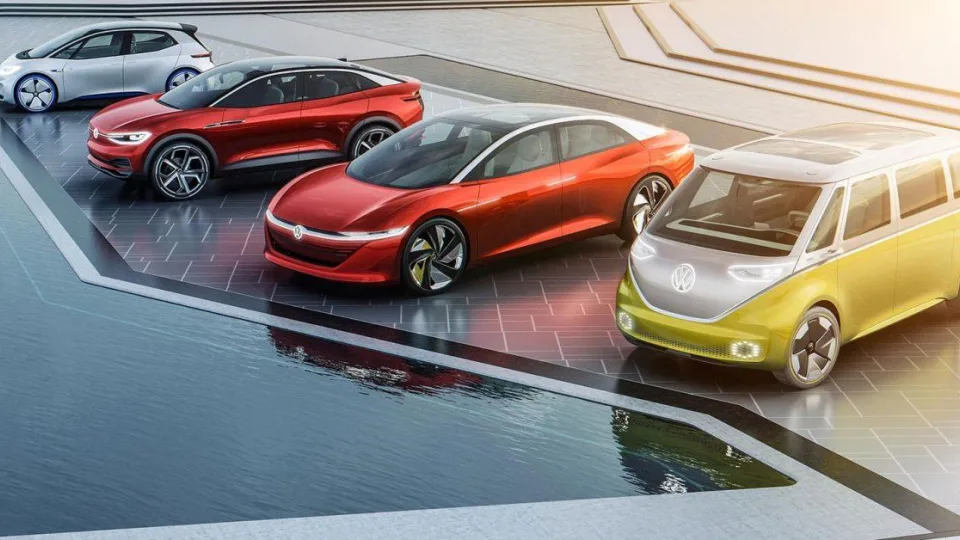 Paskutinė vinis į vidaus degimo variklių karstą? Ekspertai sako, kad situacija kardinaliai pasikeis jau visai netrukus, prognozė nustebins daugelį