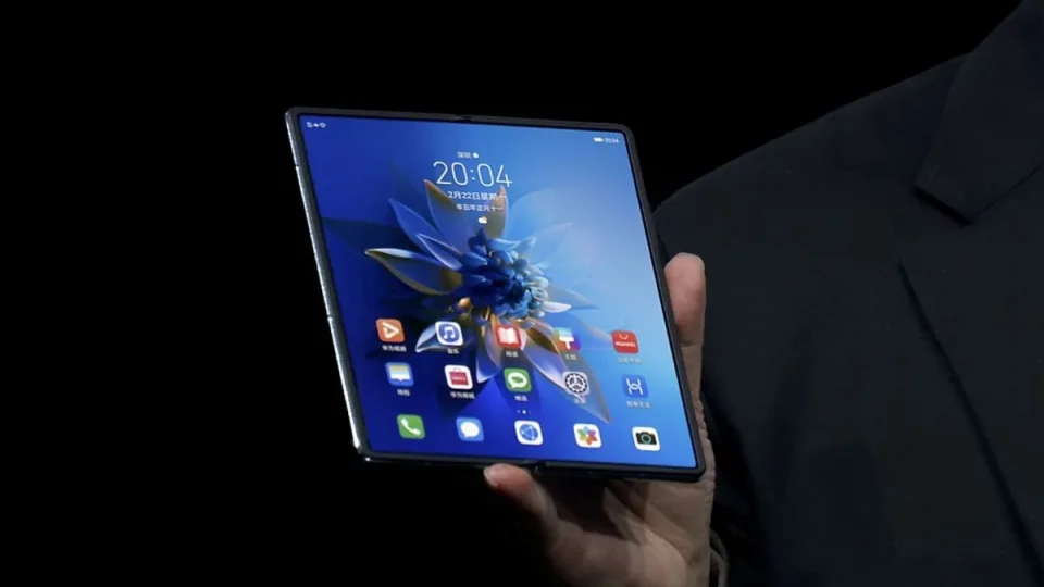 Kinijos milžinės susivienijo vardan bendro tikslo: kuriama nauja ekranų technologija, kuri pakeis nusistovėjusią tvarką