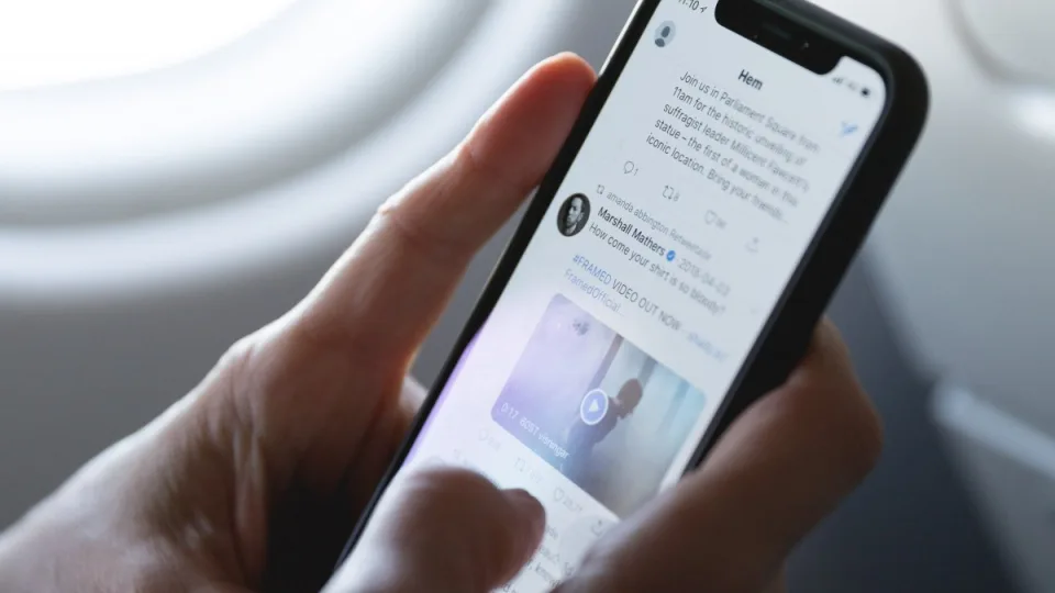 „Twitter“ jau daugiau nei du metus priklauso garsiam JAV milijardieriui: daugelis vis dar ieško alternatyvų, ekspertė pasakė, ką dažniausiai renkasi lietuviai