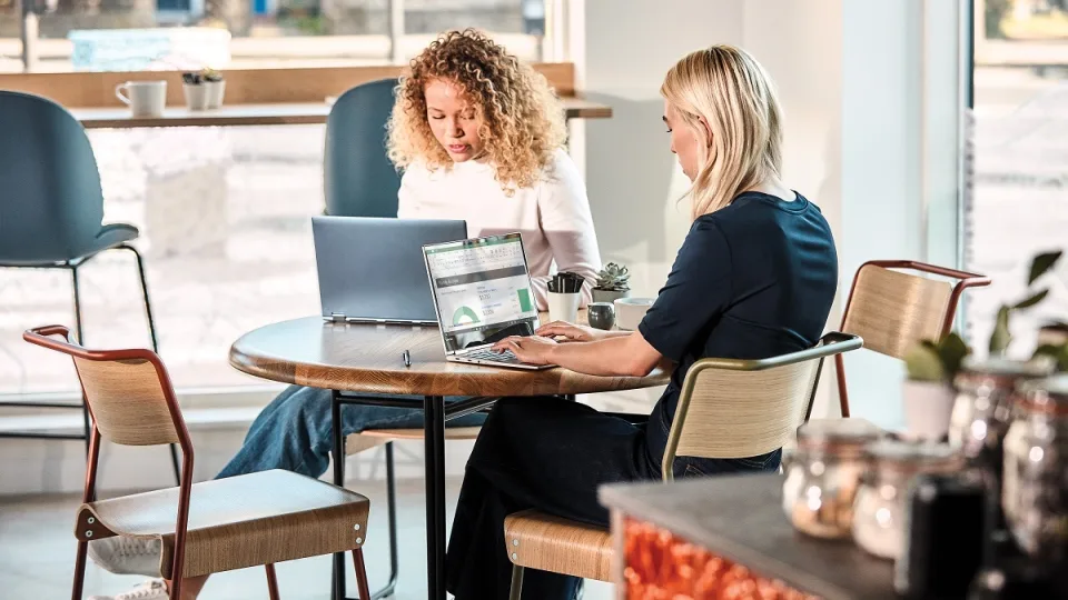 „Microsoft" ir „LinkedIn" pradeda bendrą programą – 10 mln. gyventojų padės įgyti skaitmeninių įgūdžių