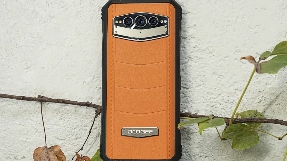 Kinijoje sukurtas telefonas, kurį privalės įsigyti kiekvienas: milžiniškos talpos baterija, išskirtinės garso ir ryšio galimybės bei neįtikėtinai žema kaina