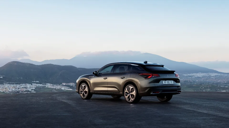 Lietuvos metų automobilis 2023: su naujojo modelio pakaba „Citroën“ grįžo į legendinius laikus