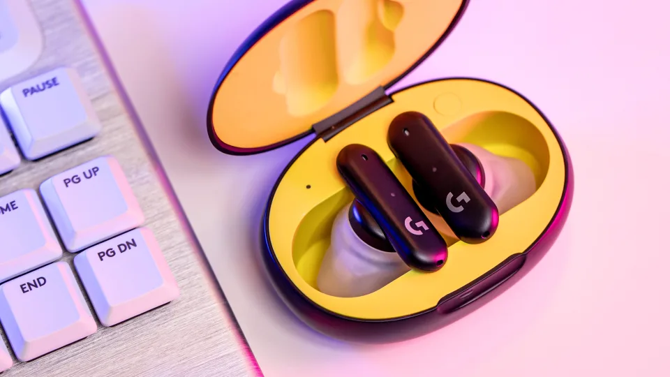 Tokių belaidžių ausinukų dar nėra buvę: „Logitech G“ pristatė žaidimams skirtą produktą, kuris nustebins daugelį