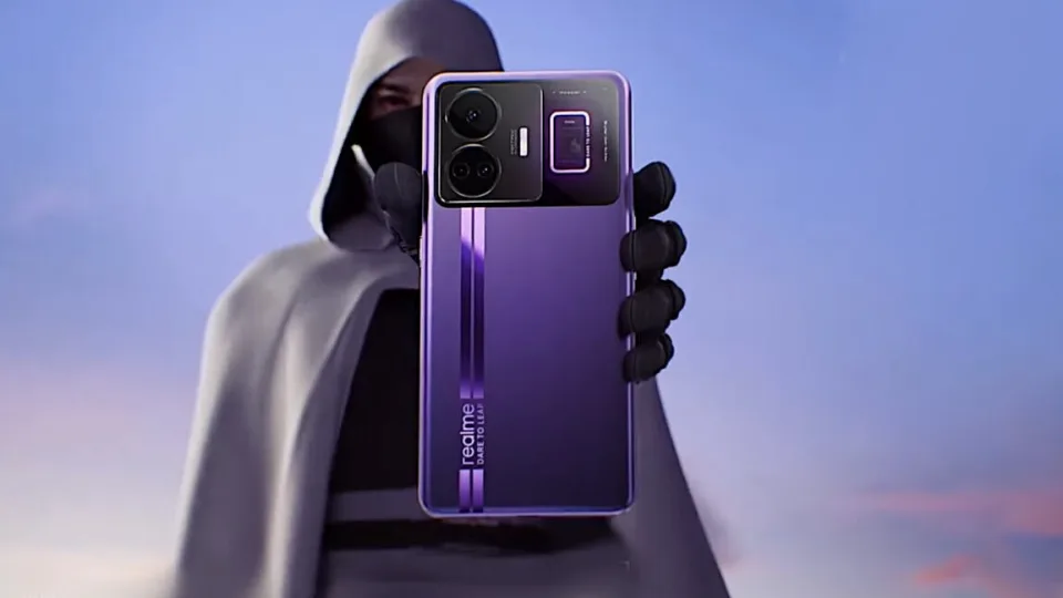 Balandį debiutuos įspūdingas „Realme“ telefonas: naudos visiškai naują ekraną, kurio savybės privers išsižioti net ir visko mačiusius