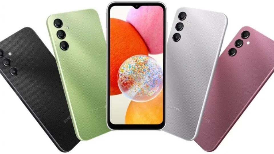 Prastos naujienos pigių „Samsung“ telefonų turėtojams: šie modeliai netrukus liks be „Android“ naujinių