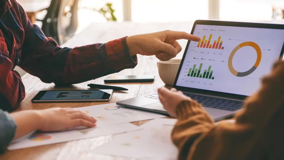 Išvenkite klausytojų žiovulio: 5 patarimai, kaip įpūsti gyvybės „PowerPoint“ prezentacijoms