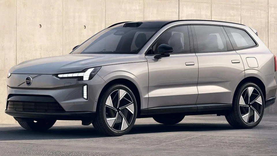 „Volvo“ ir „Polestar“ turi netikėtų problemų: naujausių modelių išleidimas atidedamas iki kitų metų, aiškios ir to priežastys