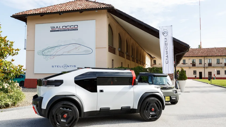 Asmeninio transporto tvarumas: ar tikrai pakanka elektros pavaros?