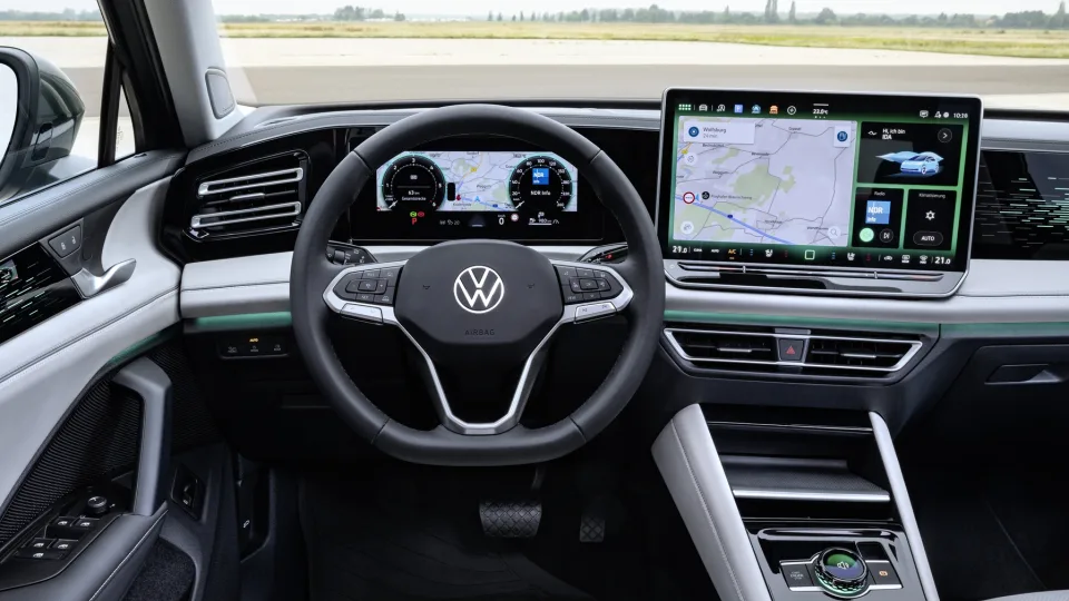 „Volkswagen“ tokių metodų netaikė visus 87 metus: darbuotojų streikai smarkiai paveikė VW automobilių gamybą, bendrovė ketina imtis neregėtų veiksmų