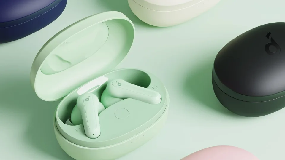 Ieškantiems nebrangių belaidžių ausinukų – šventinis pasiūlymas: aukščiausios klasės „Soundcore“ produktas dabar parduodamas už mažiau nei 30 eurų, nepraleiskite progos įsigyti!