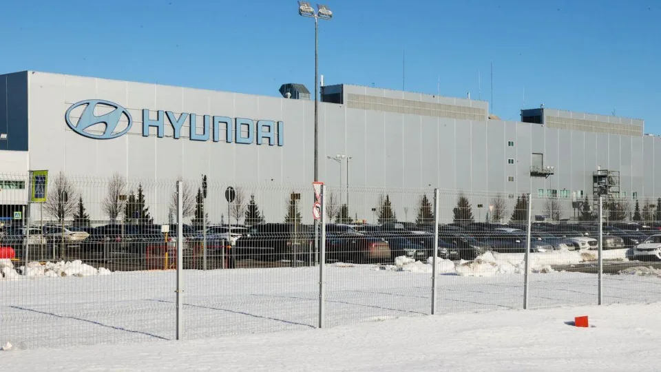 „Hyundai“ atsikrato savo turtu Rusijoje: nepaisant milžiniškų nuostolių, gamykla parduodama už juoką keliančią kainą