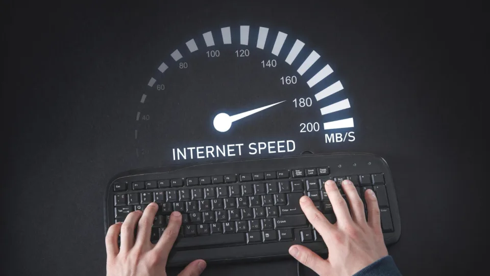 Interneto greičio matuoklė: pasitikrinkite, ar jūsų turimas internetas yra pakankamai greitas