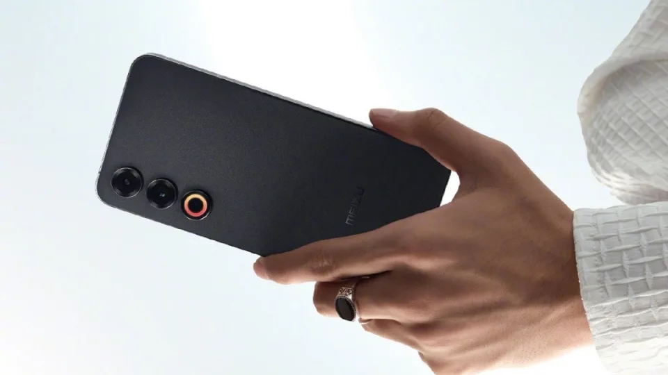 „Meizu“ dar neketina trauktis iš telefonų rinkos: daugėja informacijos apie dar vieną bendrovės naujieną, aiškėja pirmosios savybės