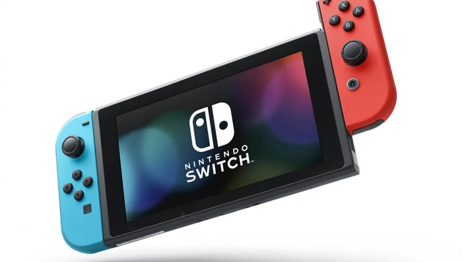 „Nintendo“ ketina pristatyti naują „Switch“ versiją: internete pasirodė naujojo modelio nuotraukos, kurios atskleidžia esminius dizaino ypatumus