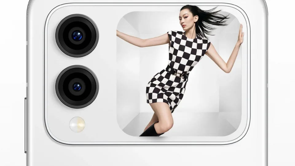 „Huawei“ ruošia itin pigų atlenkiamą telefoną, pirkėjai galės rinktis iš šešių skirtingų spalvų