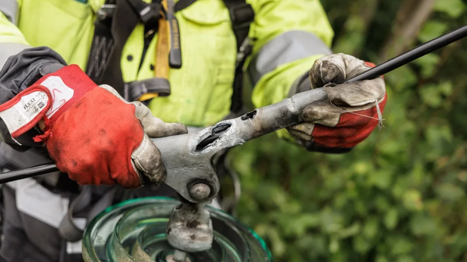 ESO fiksuoja smarkiai augančius skaičius: sprendimai dėl elektrinių su maža leistina generuoti galia pasiteisino
