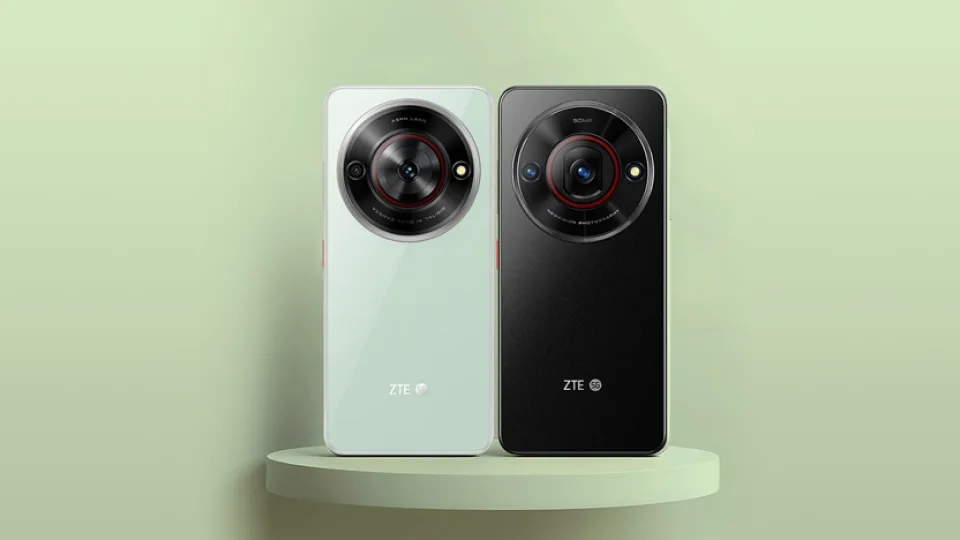 ZTE pristatė naująjį „Blade A75 5G“ išmaniojo telefono modelį: primena dar vasario pabaigoje debiutavusį „Nubia Focus“ variantą, tačiau su keliais esminiais skirtumais