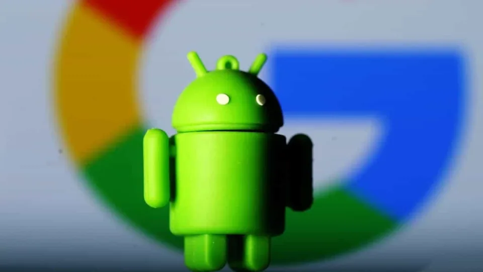 „Google“ patvirtino ilgai sklandžiusius gandus: „ChromeOS“ bus sujungta su „Android“ platforma
