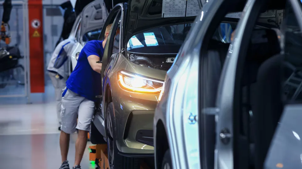 „Opel“ siūlys ilgesnę garantiją: terminas pratęstas iki 8 metų, ar tai padės konkuruoti su Kinijos gamintojais?