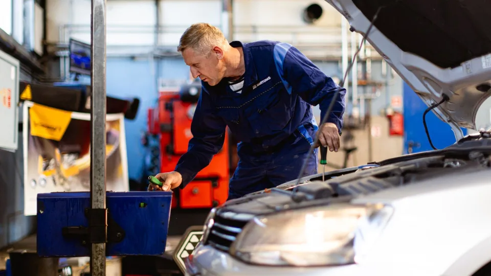 Ketinate įsigyti naują automobilį? Mechanikai rekomenduoja šiuos modelius, jie beveik negenda