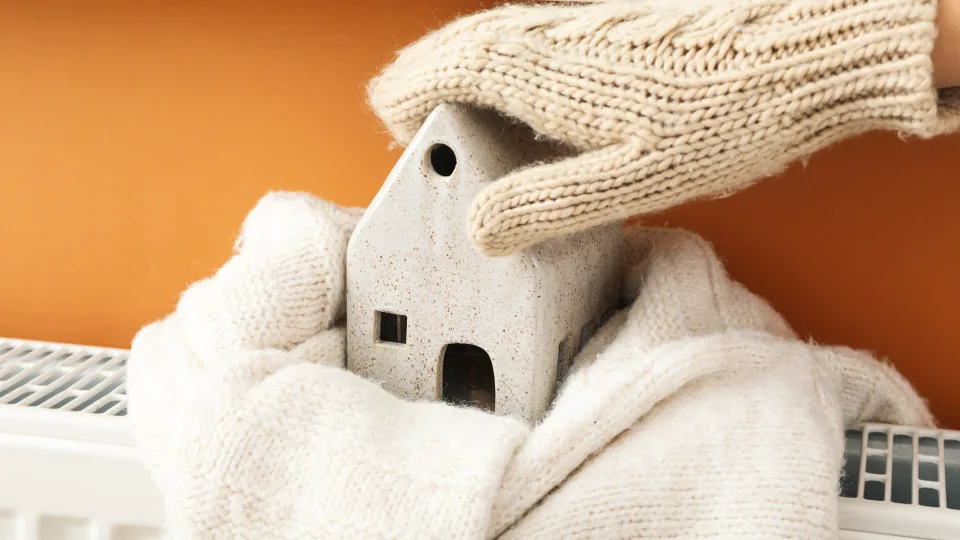 Absoliuti įžulumo viršūnė: Gargžduose iš namo pavogti radiatoriai, šildymo įrenginys