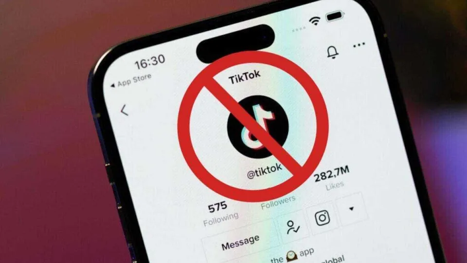Daugelis amerikiečių gali lengviau atsipūsti: „TikTok“ programėlė ir toliau bus prieinama „App Store“ parduotuvėje
