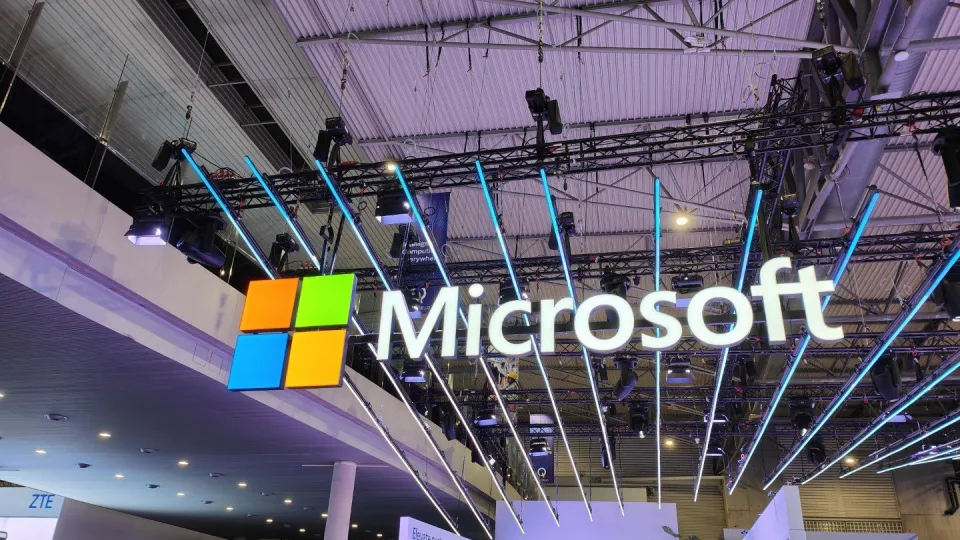 „Microsoft“ peržengė visas ribas: neaiškios naujovės išprovokavo bendruomenės pasipiktinimą