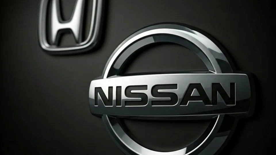 Tai gali pakeisti bendrą situaciją automobilių rinkoje: „Honda“ ir „Nissan“ patvirtino apie galimą susijungimą, prisijungs ir „Mitsubishi“