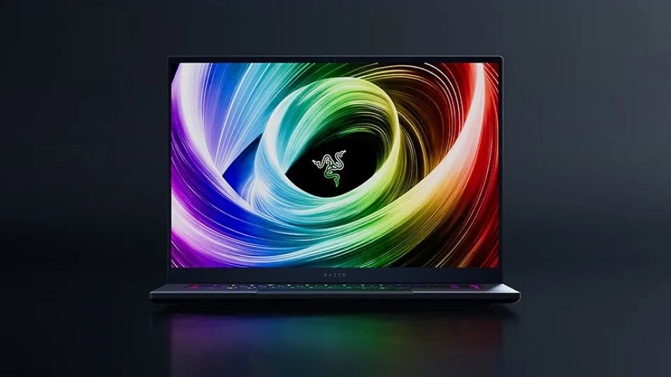 Plonesnis net už „Apple MacBook Pro“: oficialiai pristatytas naujasis „Razer“ nešiojamas kompiuteris, kuris nustebins savo korpuso storiu