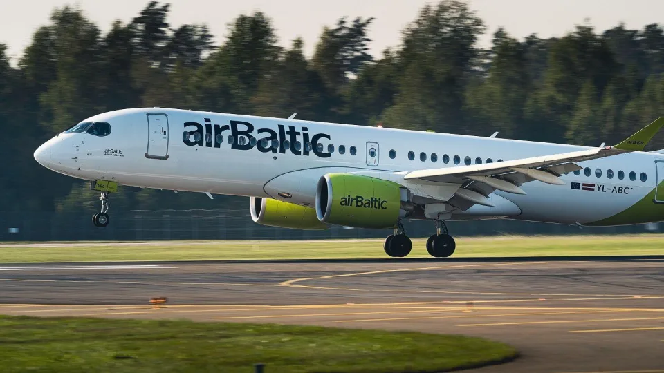 „airBaltic“ metus baigė istoriniu pasiekimu: buvo pasiektas didžiausias per visą bendrovės istoriją metinis keleivių skaičius