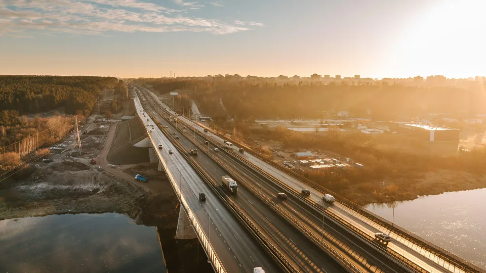 Ties Lietuvos pasieniu „Via Lietuva“ sieks užtikrinti nepertraukiamą 5G interneto ryšį - tai reikšmingai pagerins ne tik vairuotojų bei keliautojų patirtį