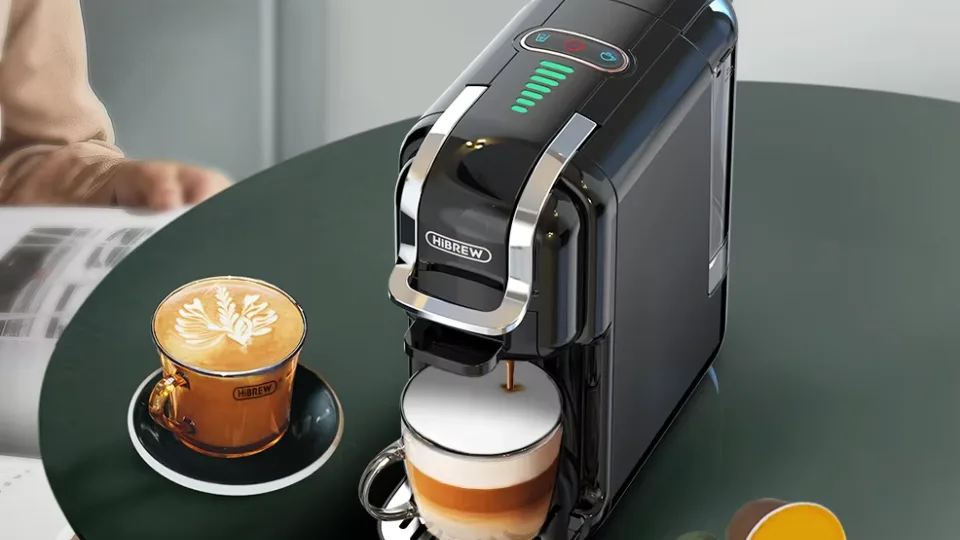 Internautai tuština „Aliexpress“ sandėlius: aukštos klasės kavos aparatas dabar kainuoja mažiau nei 80 eurų