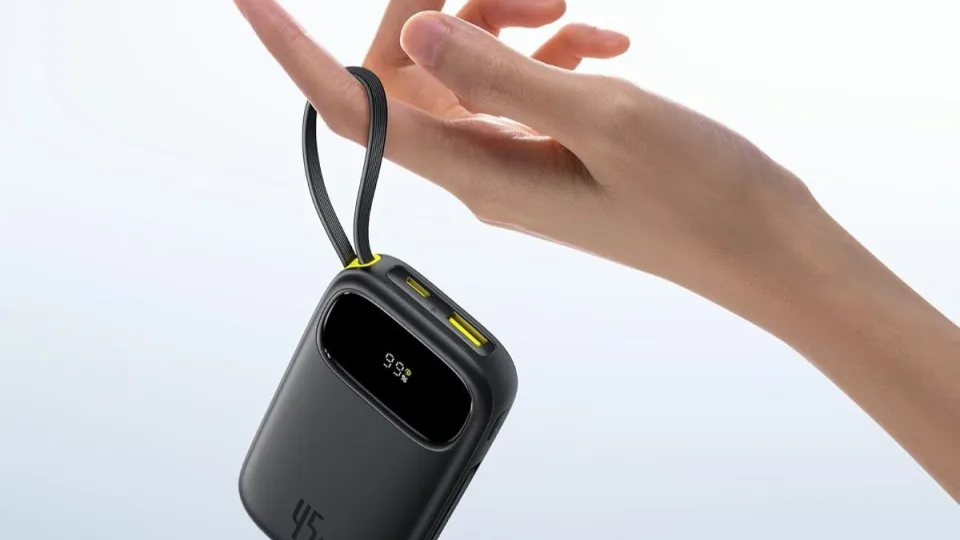 „Baseus“ pristatė itin kompaktišką „Qpow 3“ išorinę bateriją, kurios kaina sieks vos 10 eurų