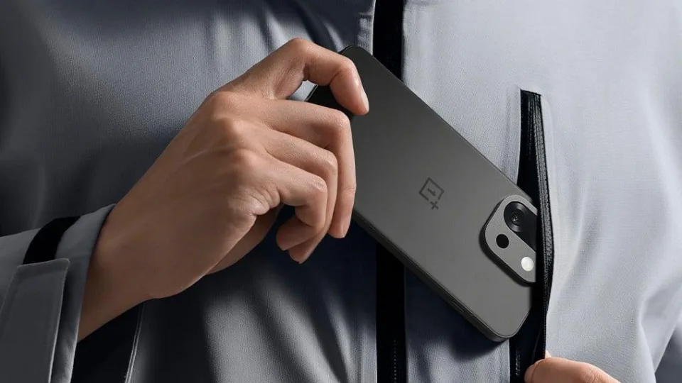 „OnePlus“ ruošia dar vieną išmanųjį telefoną, veiks su „Snapdragon 8 Gen 5“ procesoriumi
