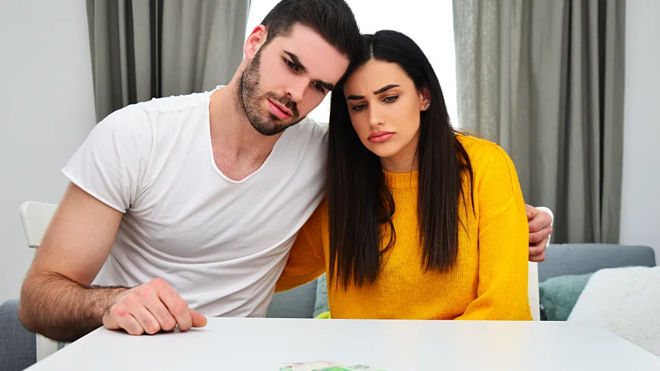 Nuo mažinimo prie didinimo? ECB retorika verčia skolininkus peržiūrėti savo planus