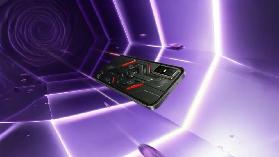 Oficialiai pristatytas „Infinix GT 30 Pro“ išmanusis telefonas su puikiu ekranu ir „MediaTek“ lustu