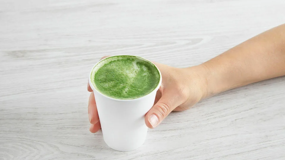 Lietuviai kavą geria kaip desertą: tarp populiariausių pasirinkimų - šalta kava, karamelė ir grietinėlės kalnai